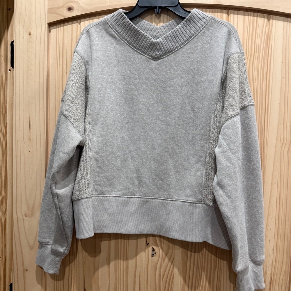Aerie Womens V-Neck Sweatshirt Tan Mixed Media Pullover Size Medium